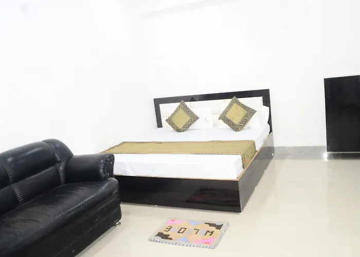 Hr Paying Guest House